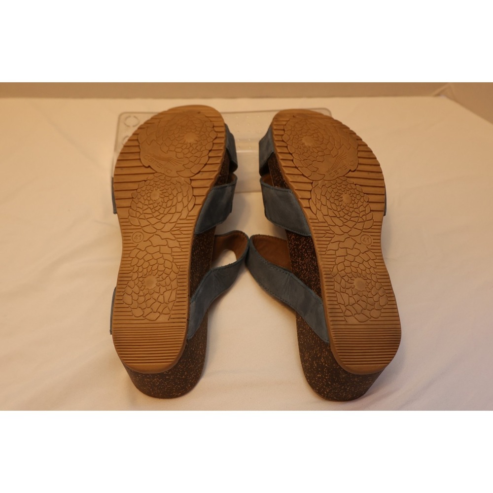 Dansko Wedge Sandals EUC Blue Suede Strappy Adjustable Buckle Cork Sole SZ 41 - Picture 6 of 7